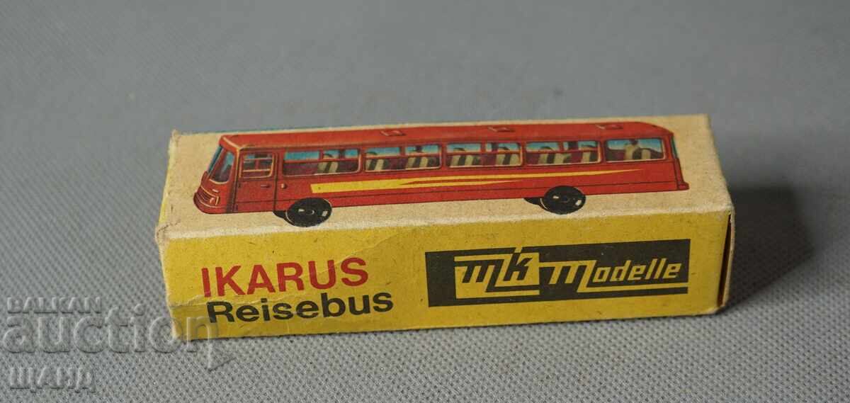 Licitație IKARUS Cutie veche de la o jucărie germană model autobuz