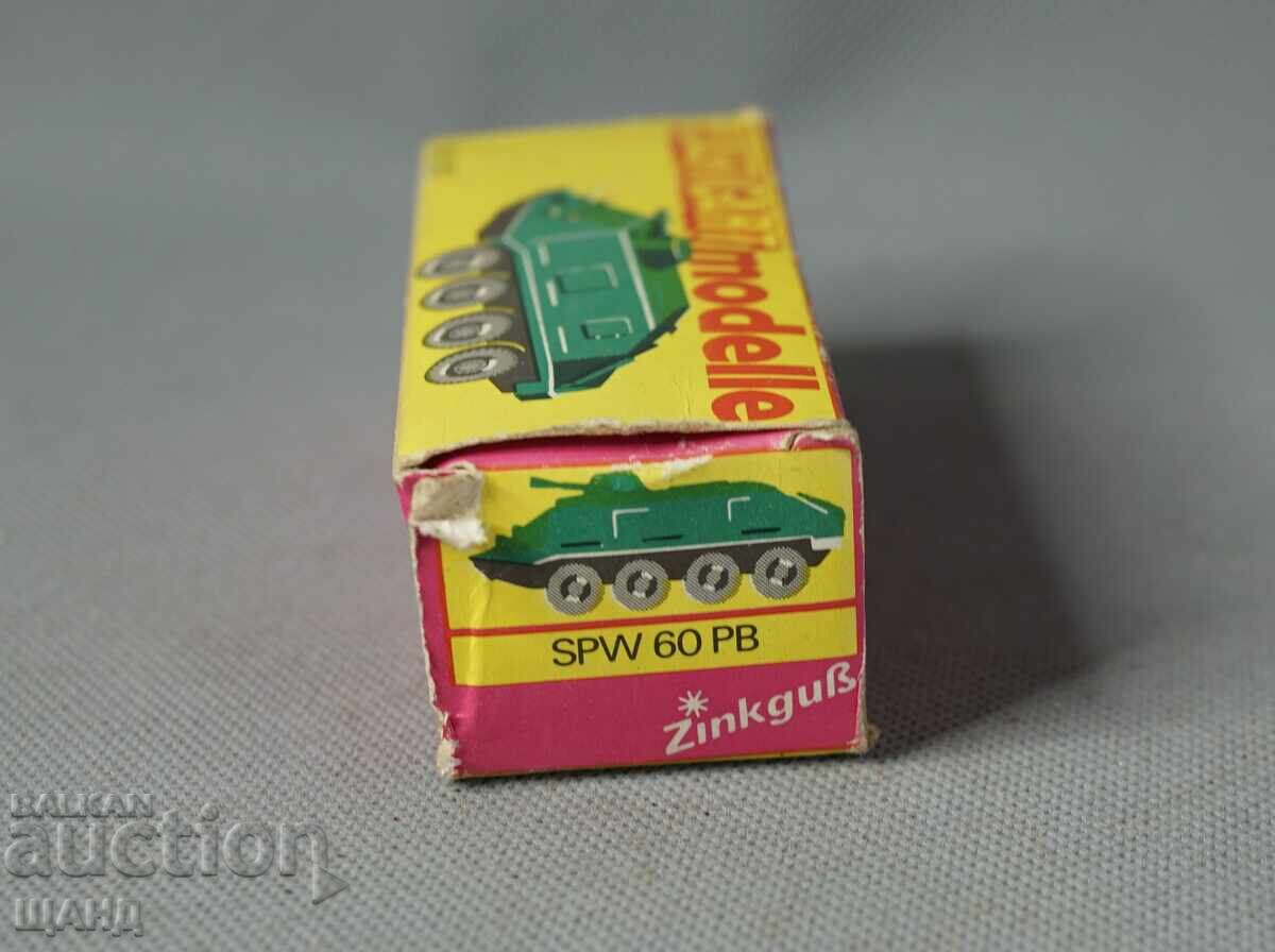 Стара  Кутия от Немска играчка модел танк БТР с цена € 5.55 | 10.85 лв.