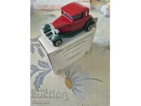 Mașinuțe și camionete, inclusiv Matchbox, la 15 euro bucata