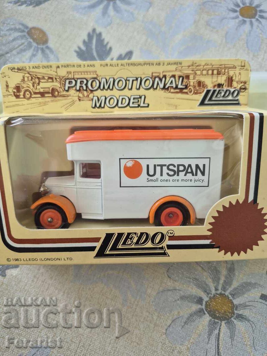 Mașinuțe și camionete, inclusiv Matchbox, la 15 euro bucata Mașinuțe și camionete, inclusiv Matchbox, la 15 euro bucata
