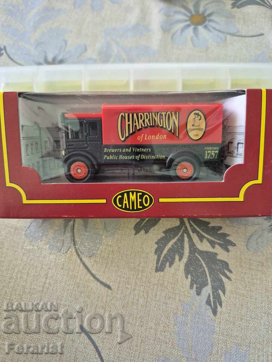 Licitație Mașinuțe și camionete, inclusiv Matchbox, la 15 euro bucata Licitație Mașinuțe și camionete, inclusiv Matchbox, la 15 euro bucata