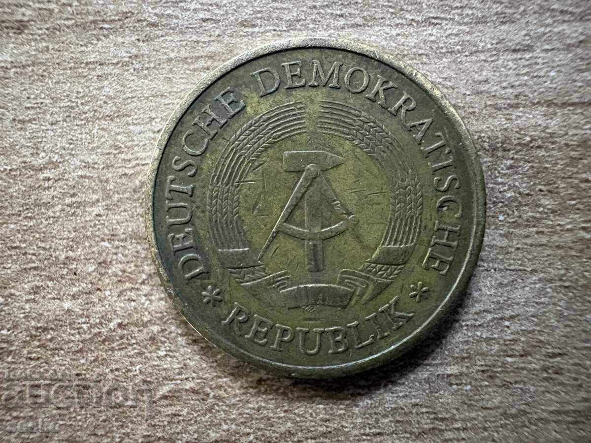 RDG - 20 pfennig (1971) cu preț € 0.15 | 0.29 BGN RDG - 20 pfennig (1971) cu preț € 0.15 | 0.29 BGN