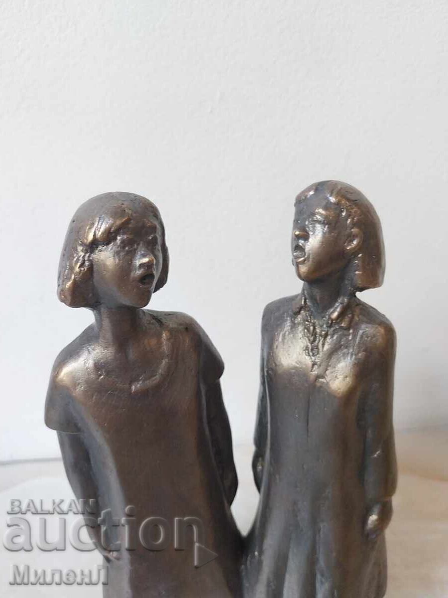 Licitație Sculptură cu fete care cântă