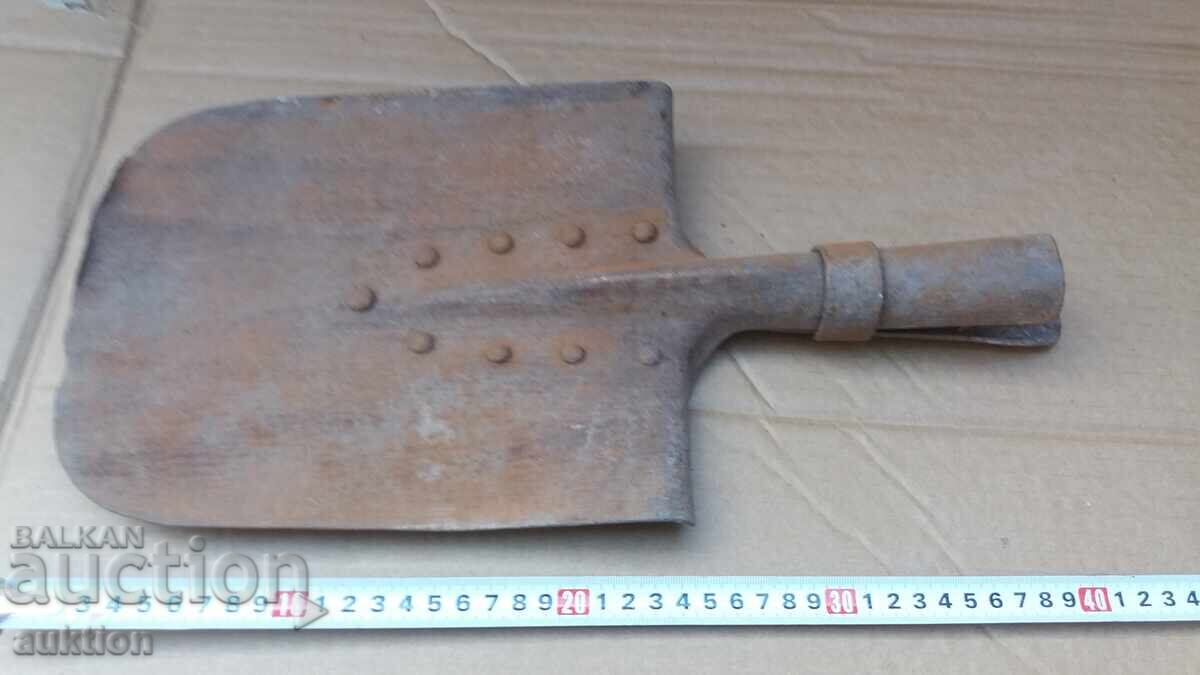 LOPATĂ DE TRANȘEE MILITARĂ cu preț € 6.99 | 13.67 BGN