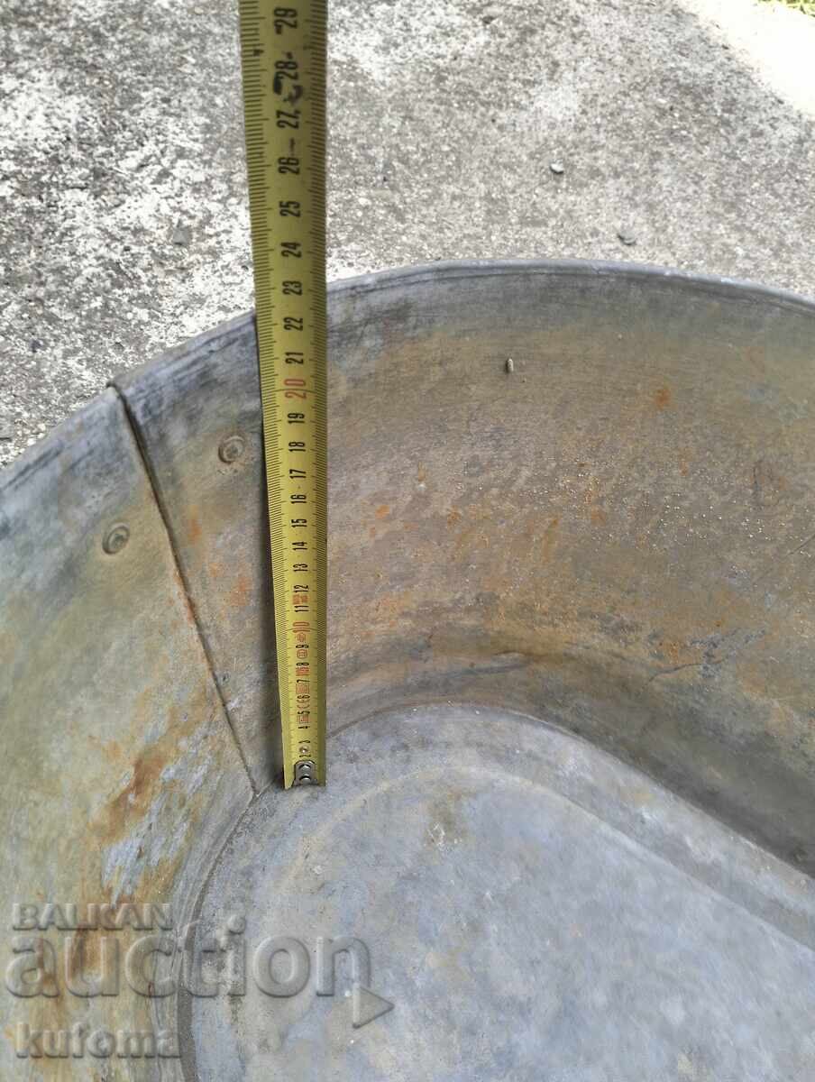 Livrarea Veche cadă de baie din tablă zincată