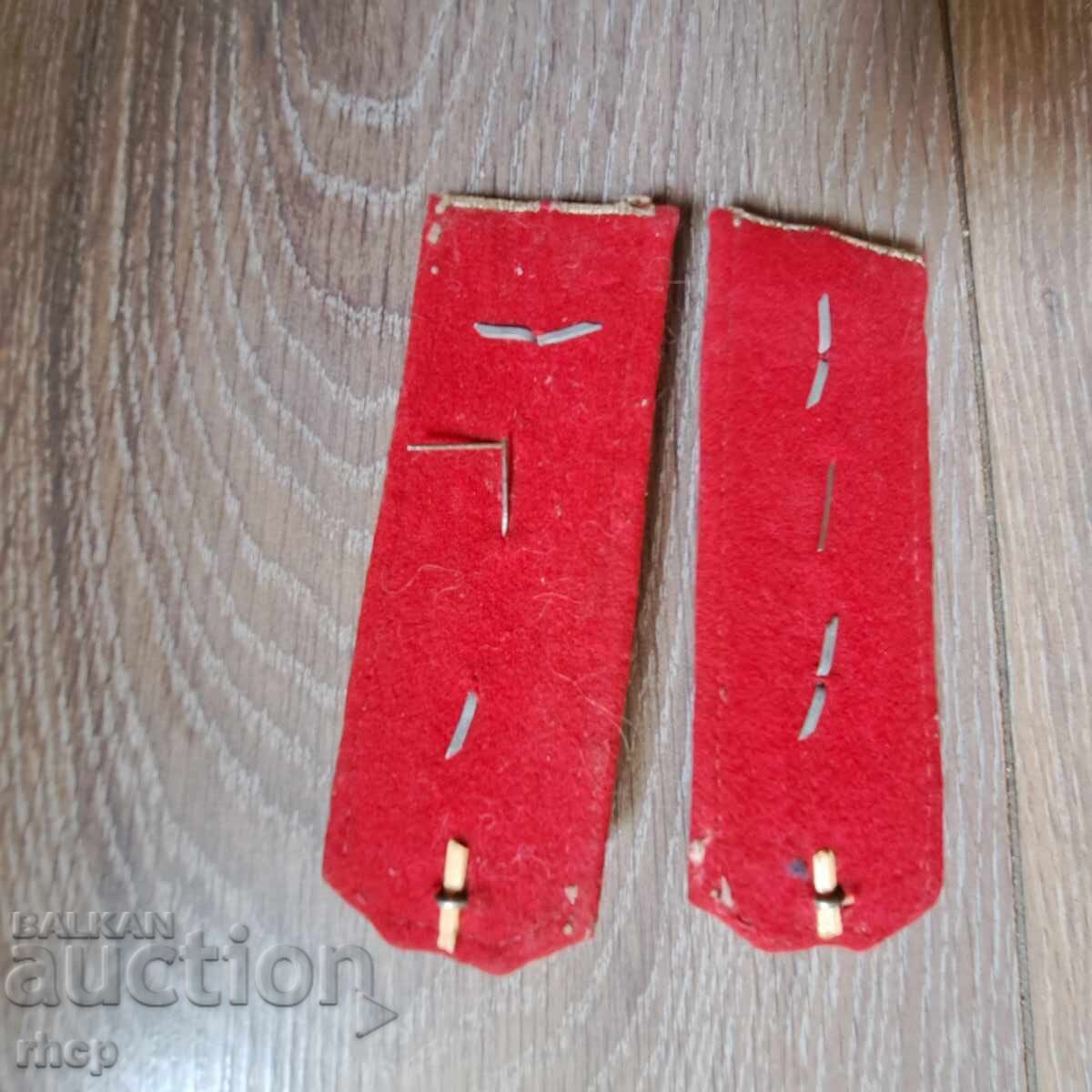 Delivery of Tsarist officer shoulder boards 5th Regiment M1936