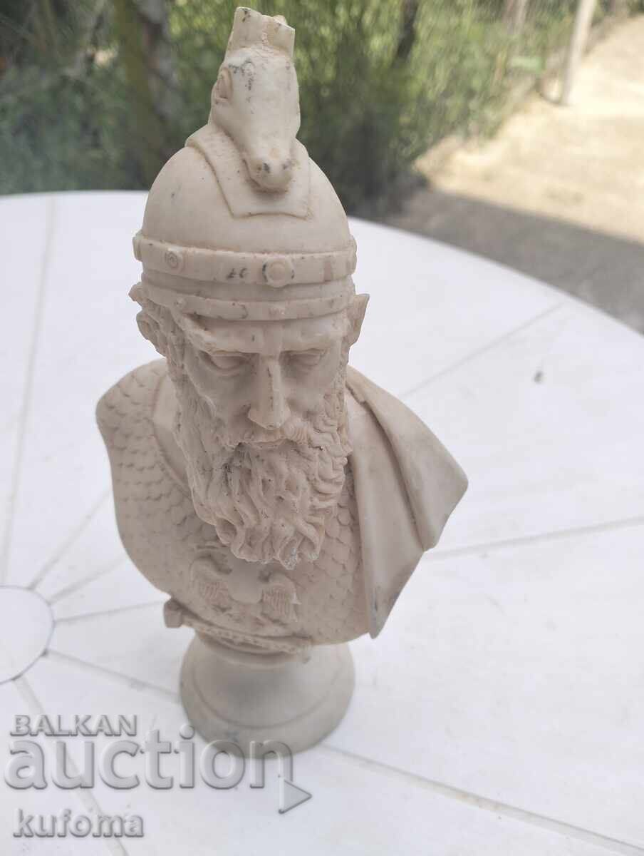 Sculptură statuetă realizată din alabastru