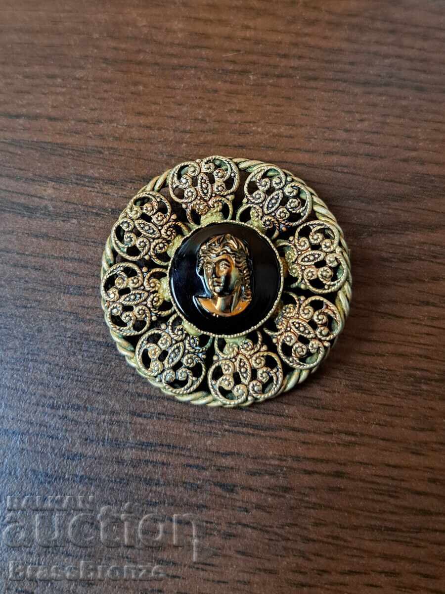 Broșă veche din cupru/bronz cu preț € 18.00 | 35.21 BGN