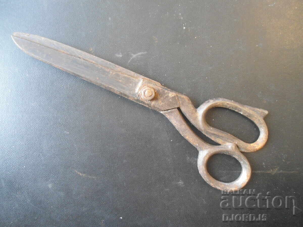 Old scissors