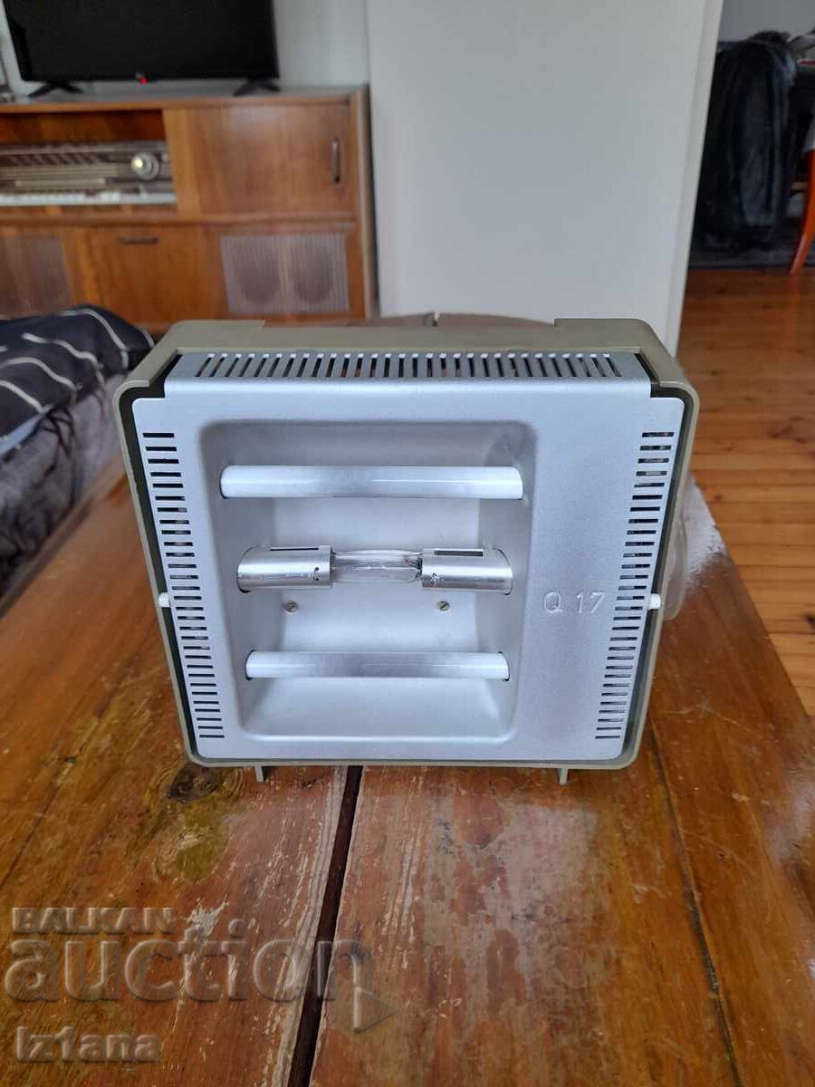 Lampă medicală veche Thelta cu preț € 95.00 | 185.80 BGN