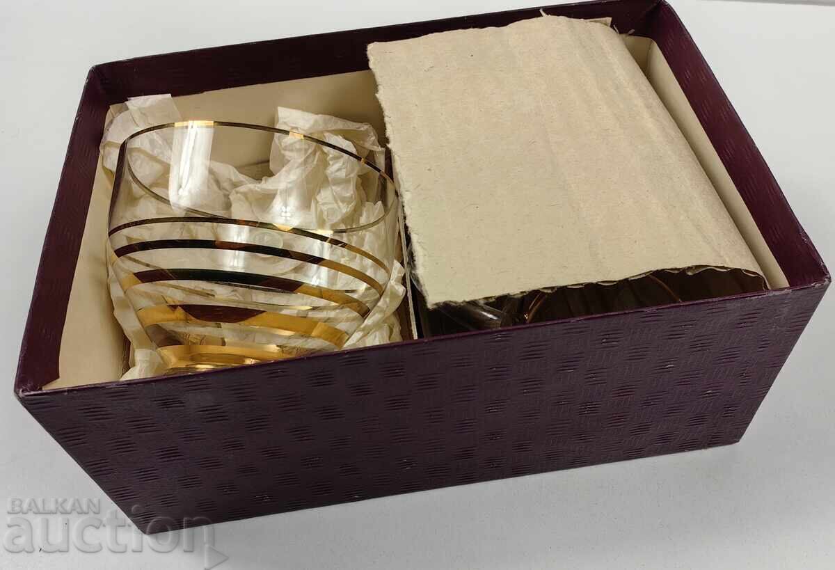 SET NOU NOUȚ ROMÂNESC CEASCĂ ȘI CANĂ CU ETICHETĂ cu preț € 11.00 | 21.51 BGN