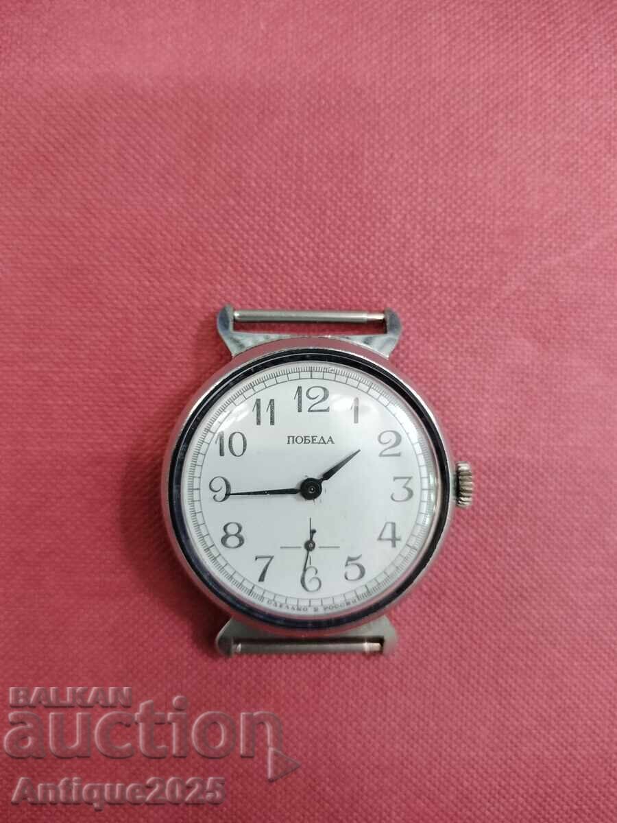 Vintage ρολόι «Pobeda» ΕΣΣΔ — μετά από σέρβις