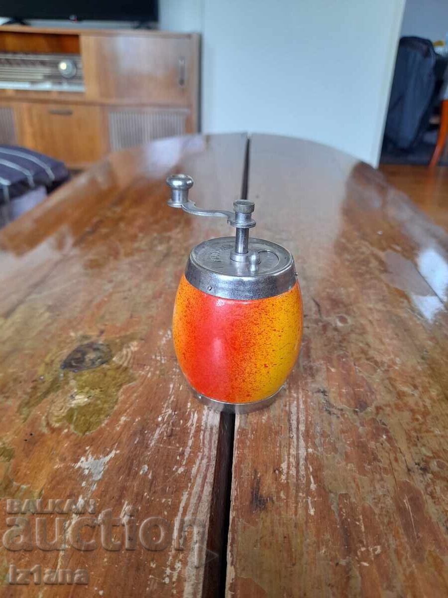 Rasnita veche, moara de piper