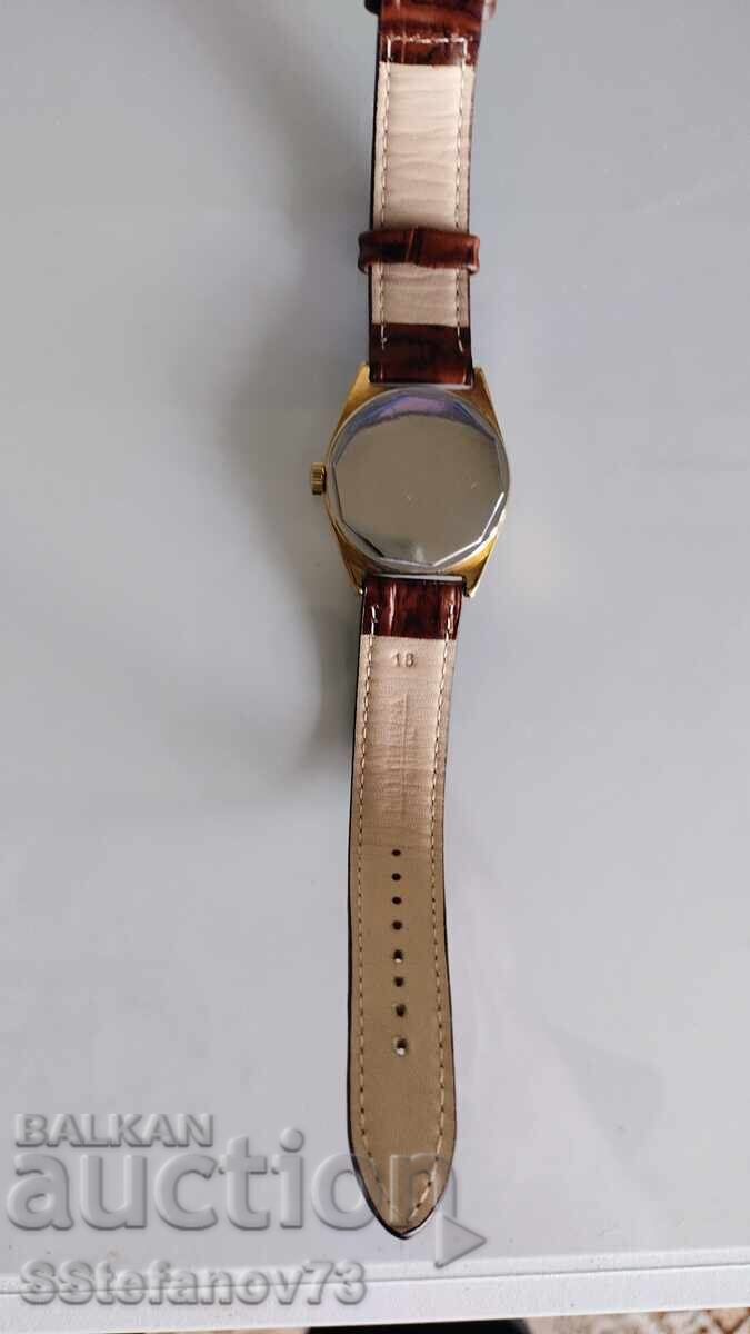 Доставка на Ръчен часовник Tissot P 516 позлатен