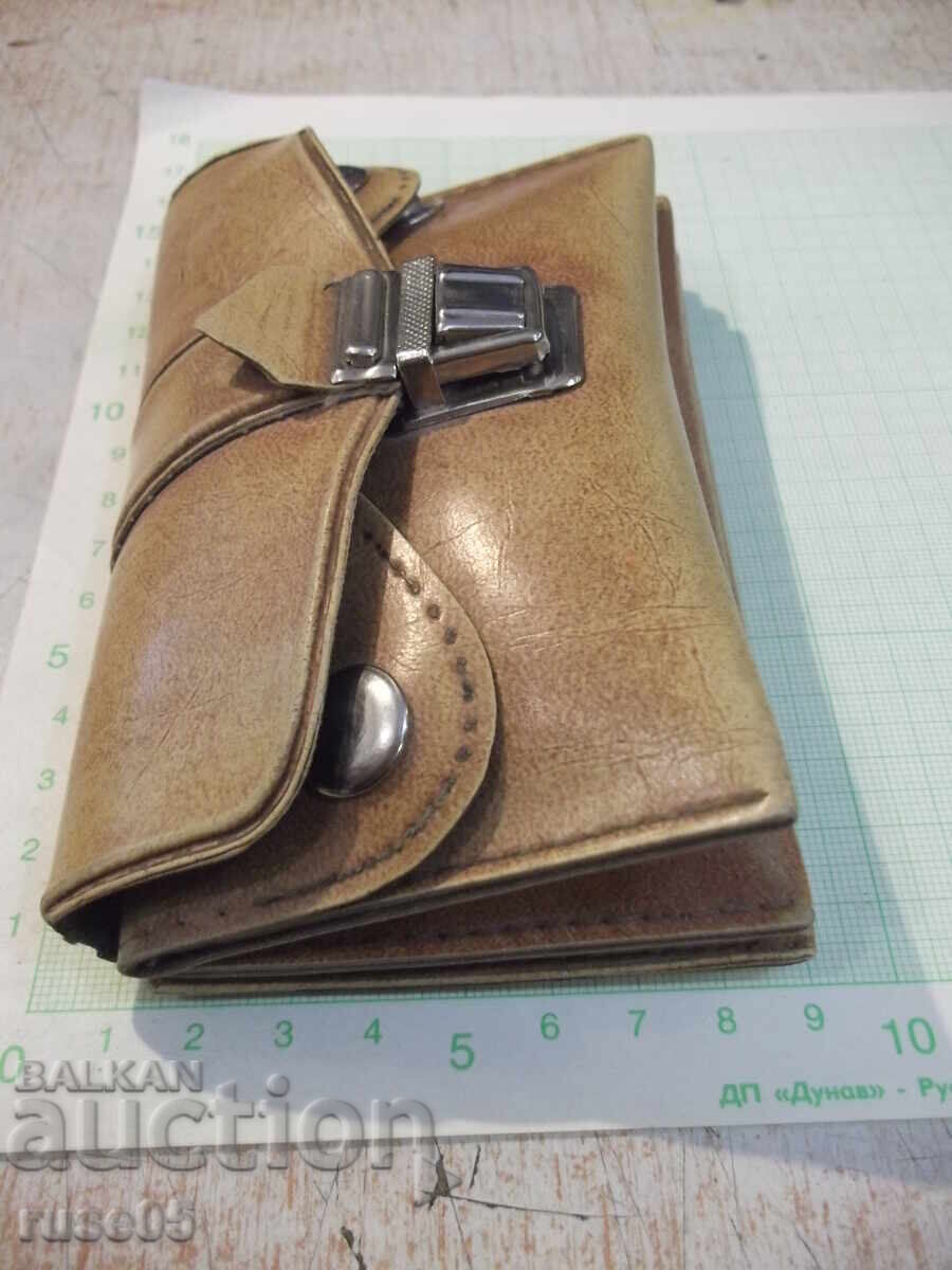 Auction  Socialist-era wallet