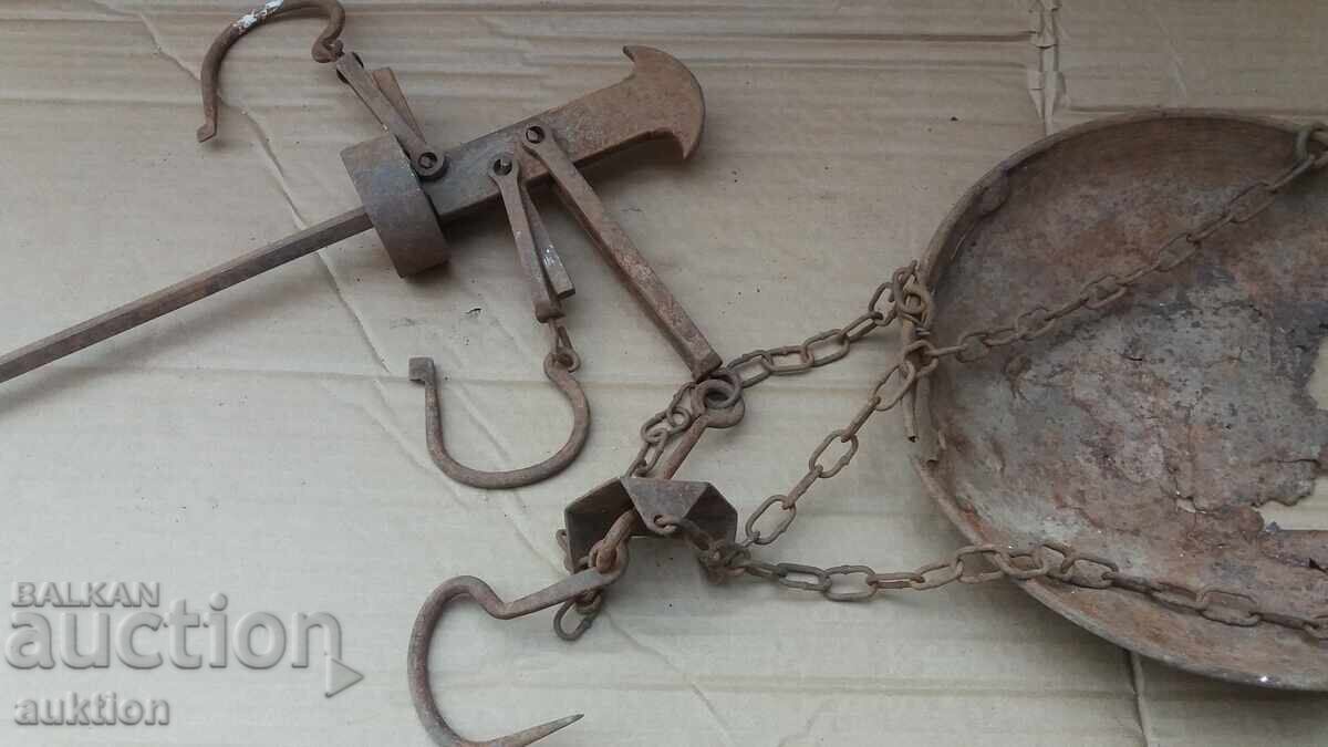 Delivery of OLD SCALE, STEELYARD, BALANCE SCALE WITH WEIGHT