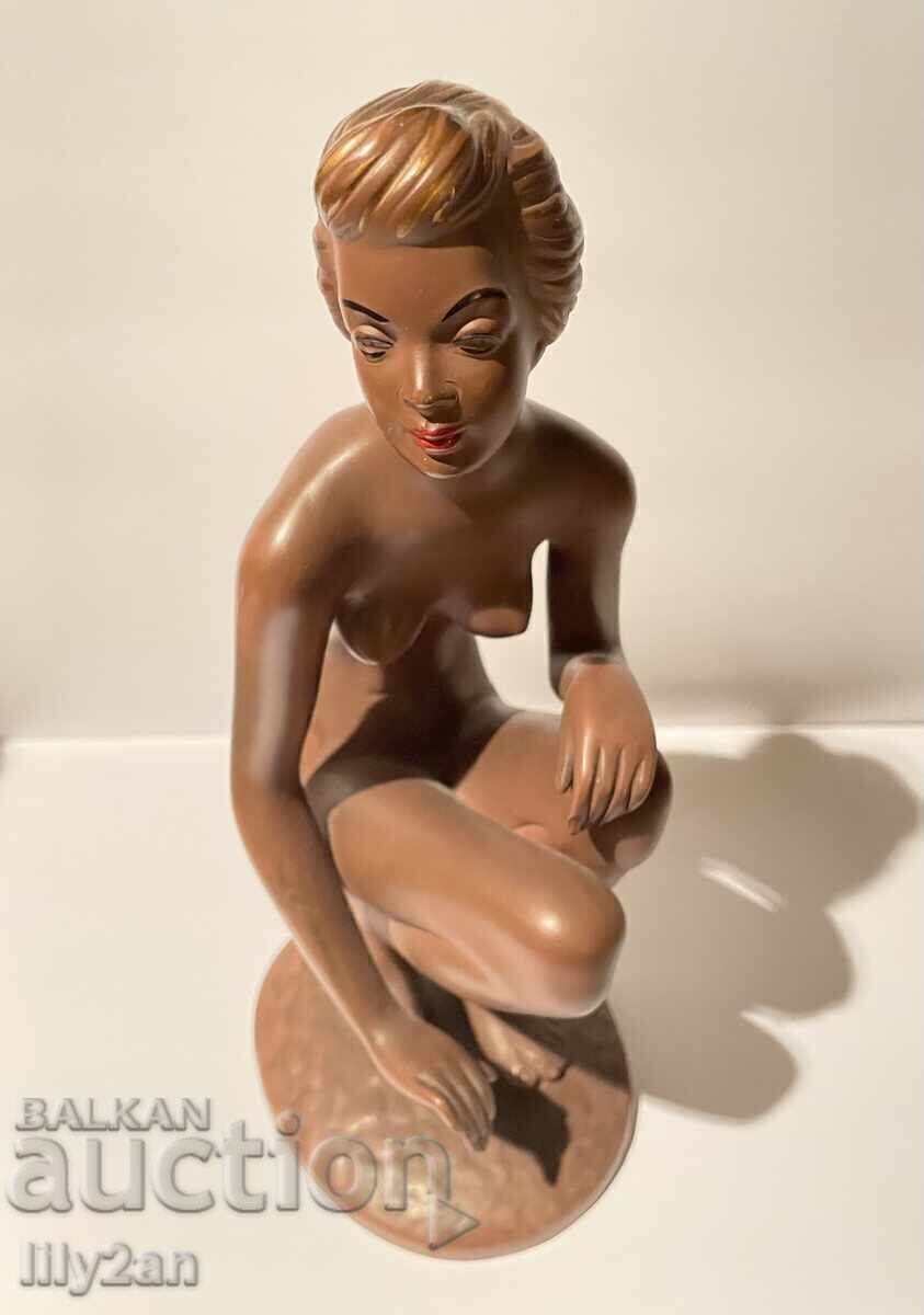 Figurină ceramică vintage pentru femei