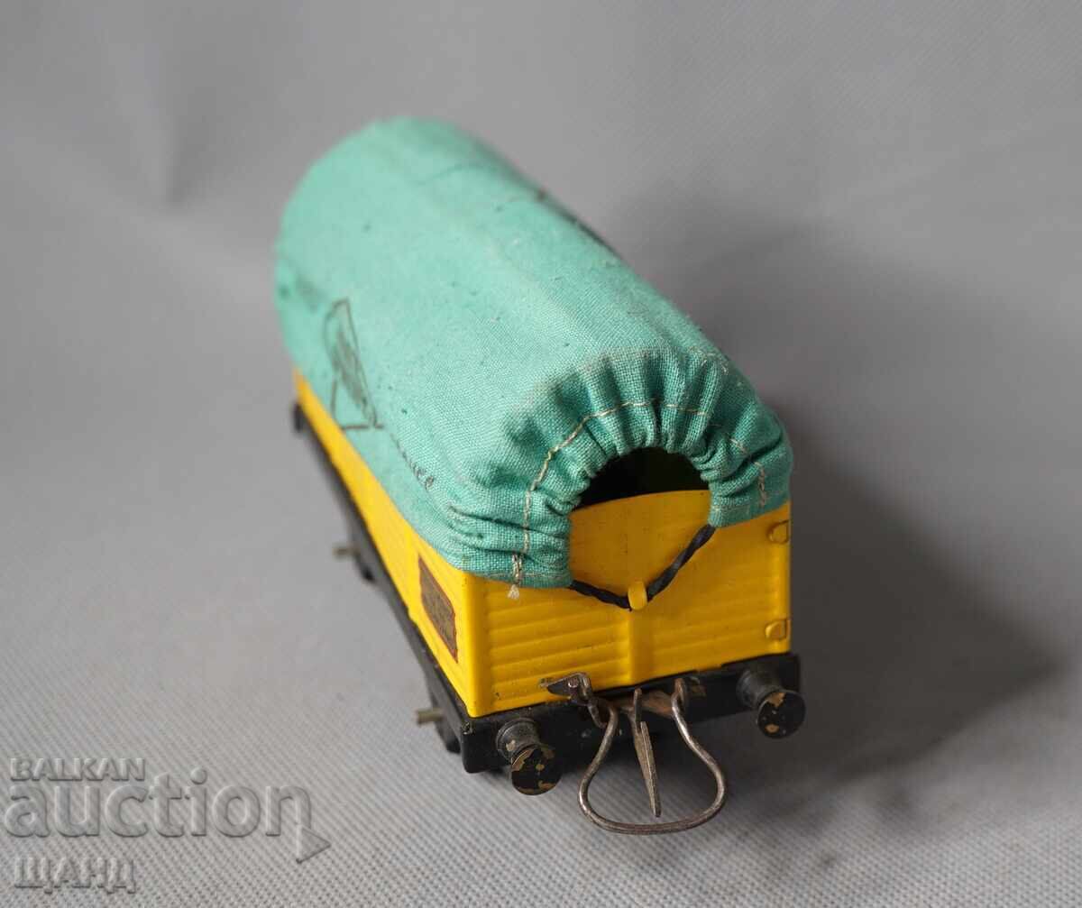 Auction  MECCANO Old metal toy freight wagon