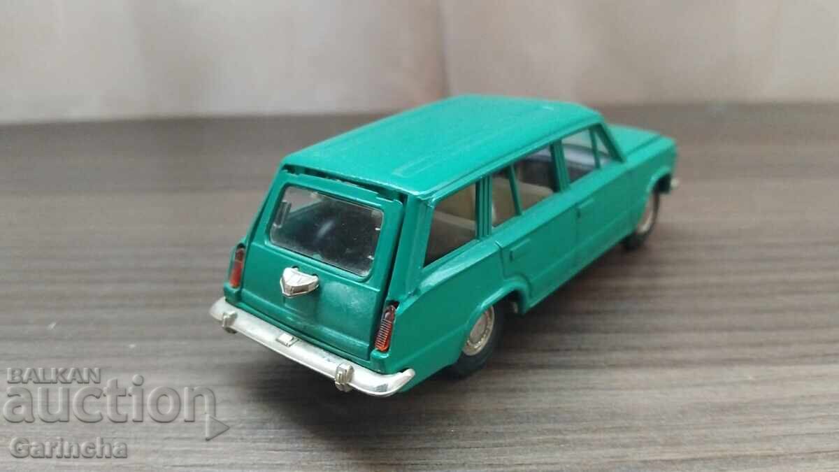 Δημοπρασία ΒΑΖ Ζιγκουλί ΕΣΣΔ 1/43