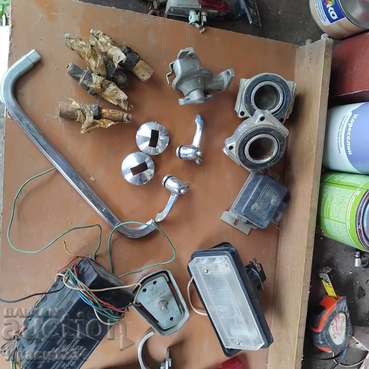 Auction  VAZ Lada Moskvich parts