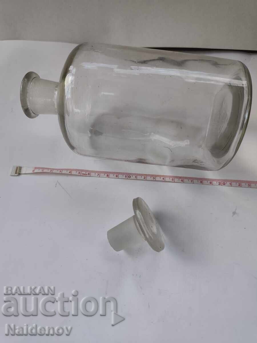 Licitație Sticlă veche 1000 gr