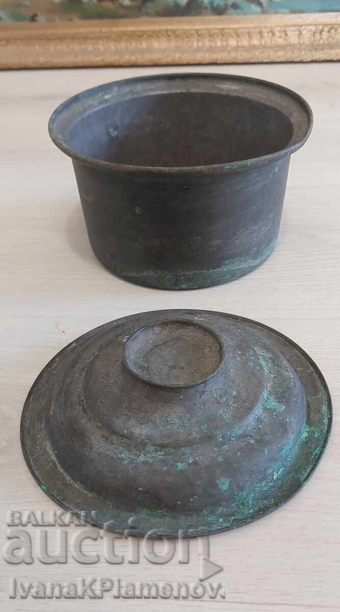 Bol cu capac din cupru retro pentru cunoscători cu preț € 22.00 | 43.03 BGN