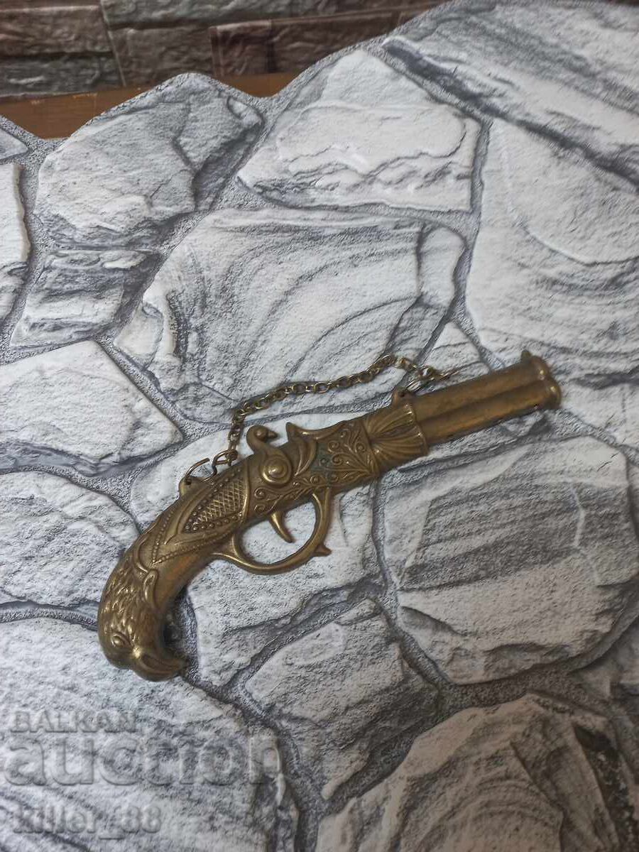 Delivery of A gun