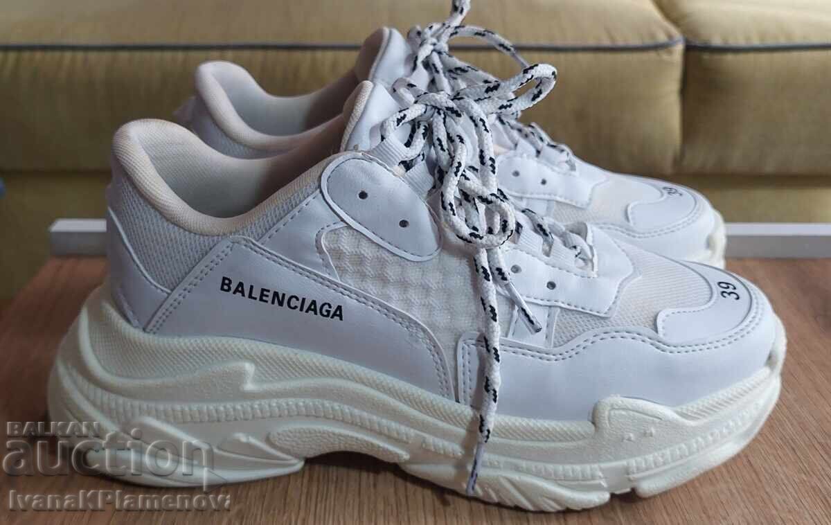 Γυναικεία αθλητικά παπούτσια BALENCIAGA νούμερο 39 σε άριστη κατάσταση