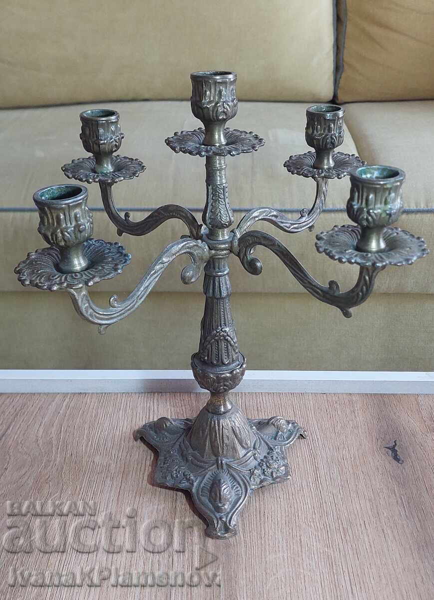 Sfeșnic bronz pentru cunoscători cu preț € 45.00 | 88.01 BGN