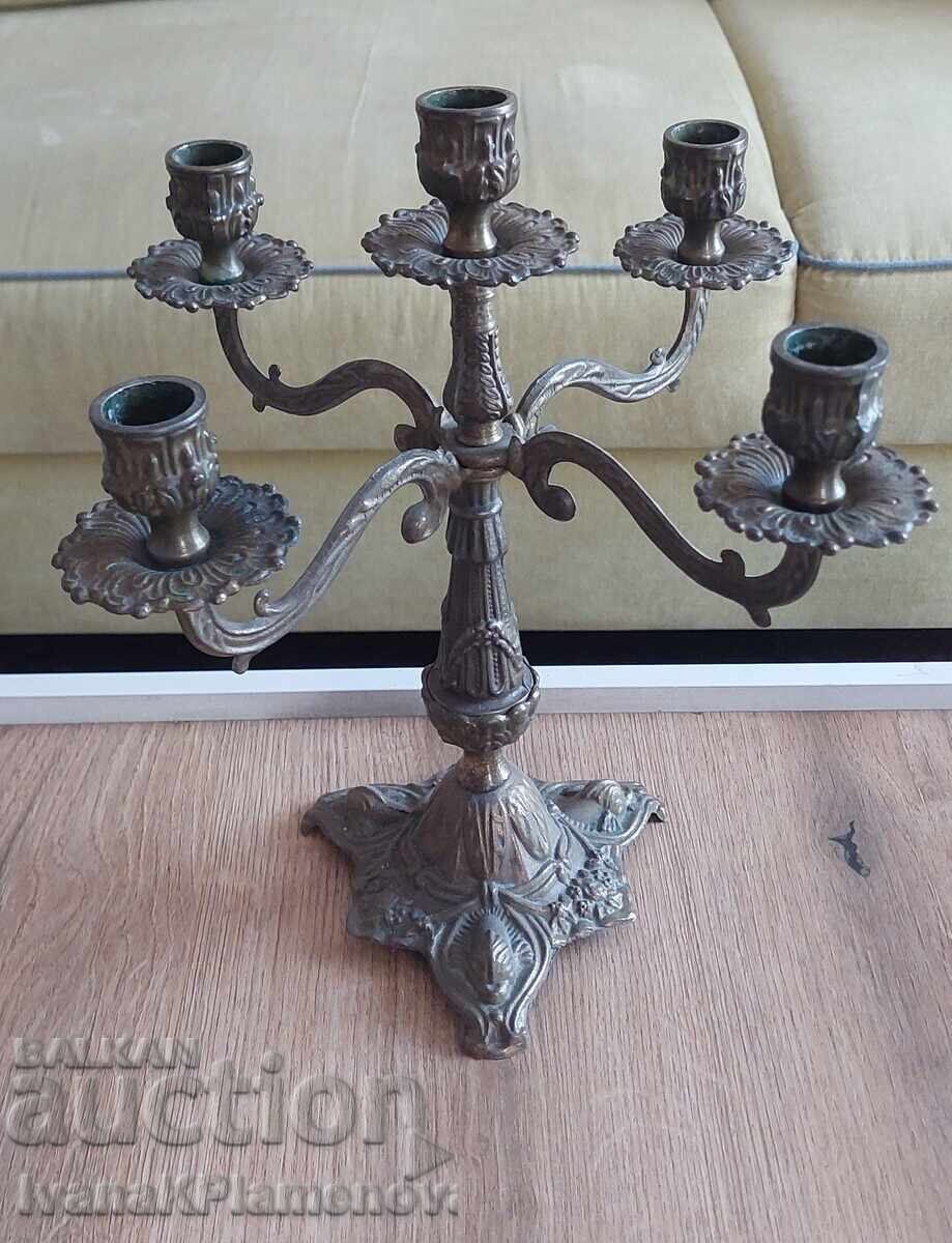 Livrarea Sfeșnic bronz pentru cunoscători