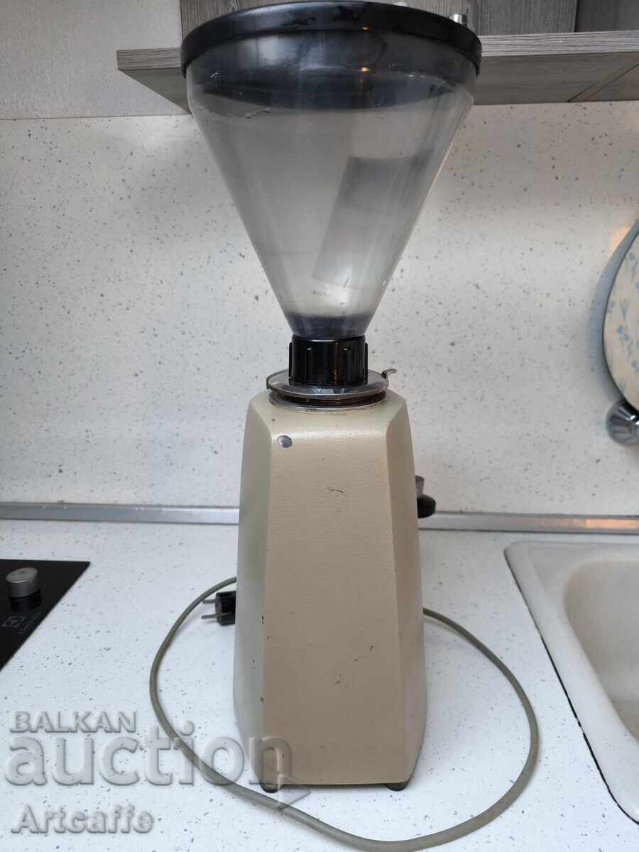 Retro professional coffee grinder Mazzer / Lavazza - 6 Retro professional coffee grinder Mazzer / Lavazza - 6