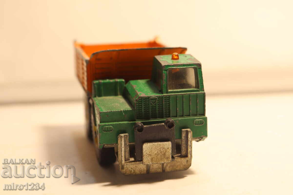 Auction  1/50 SIKU DUMP TRUCK MODEL TOY CAR