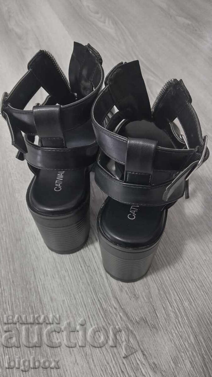 Catwalk women's shoes new, black, size 37, sandals - 5