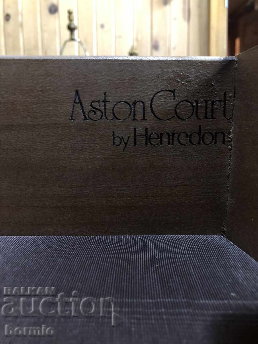 Delivery of "Henredon Aston Court" three-drawer nightstand