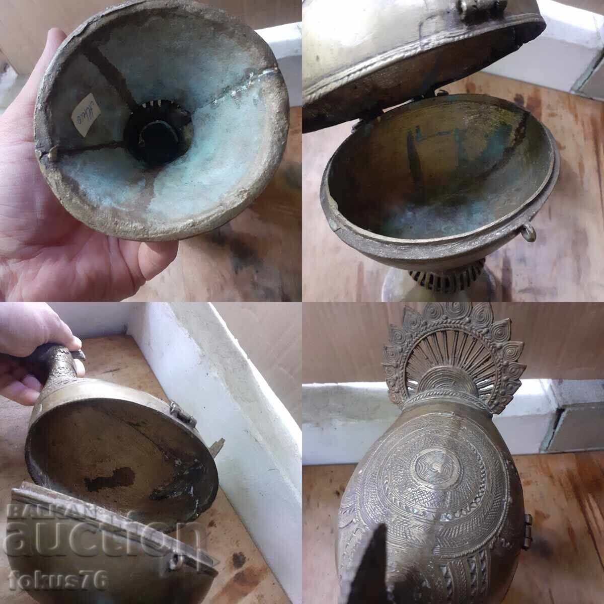 Παλιό ισλαμικό κουτί για τιμαλφή σε σχήμα παγωνιού από μπρούντζο - 7