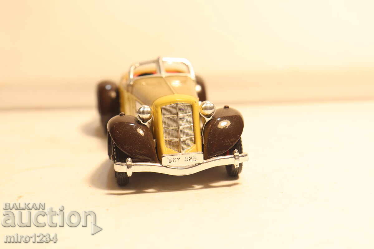 Livrarea MAȘINUȚĂ JUCĂRIE MATCHBOX 1/43 MODEL RETRO
