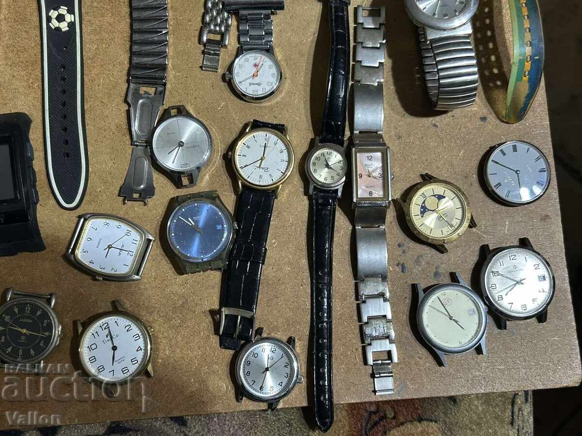 Lot of 40 watches with price € 10.00 | 19.56 BGN Lot of 40 watches with price € 10.00 | 19.56 BGN