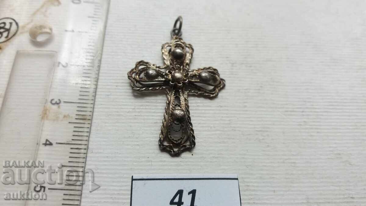 Auction  SILVER CROSS - ELEGANT CRAFTSMANSHIP