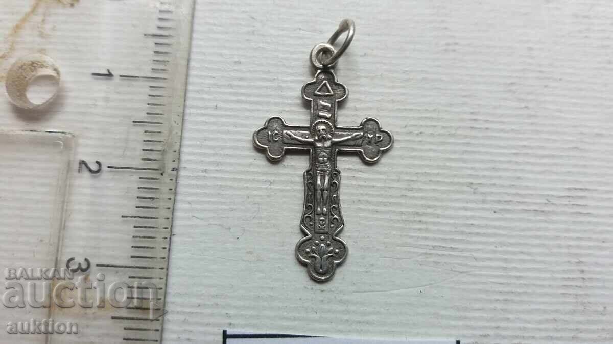 СРЕБЪРЕН КРЪСТ - ЕЛЕГАНТНА ИЗРАБОТКА с цена € 5.99 | 11.72 лв.