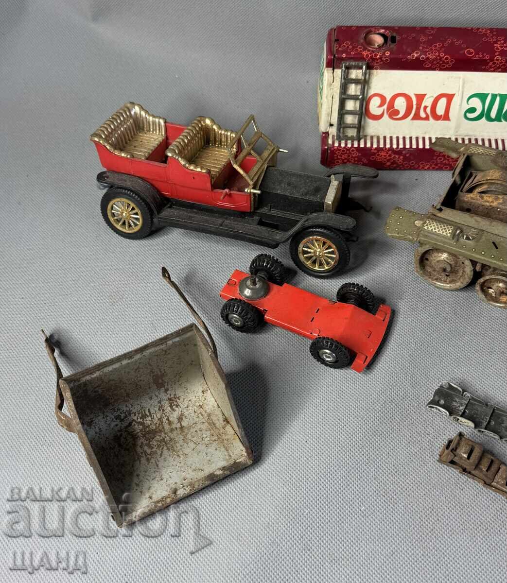 LOT JUCĂRII VECHI DIN METAL PENTRU PIESE TANC, MAȘINĂ, CAMION cu preț € 3.45 | 6.75 BGN LOT JUCĂRII VECHI DIN METAL PENTRU PIESE TANC, MAȘINĂ, CAMION cu preț € 3.45 | 6.75 BGN