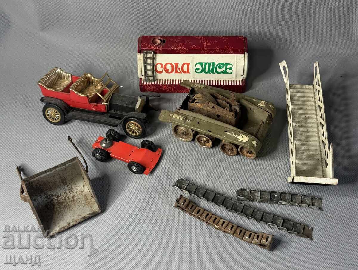 LOT JUCĂRII VECHI DIN METAL PENTRU PIESE TANC, MAȘINĂ, CAMION LOT JUCĂRII VECHI DIN METAL PENTRU PIESE TANC, MAȘINĂ, CAMION