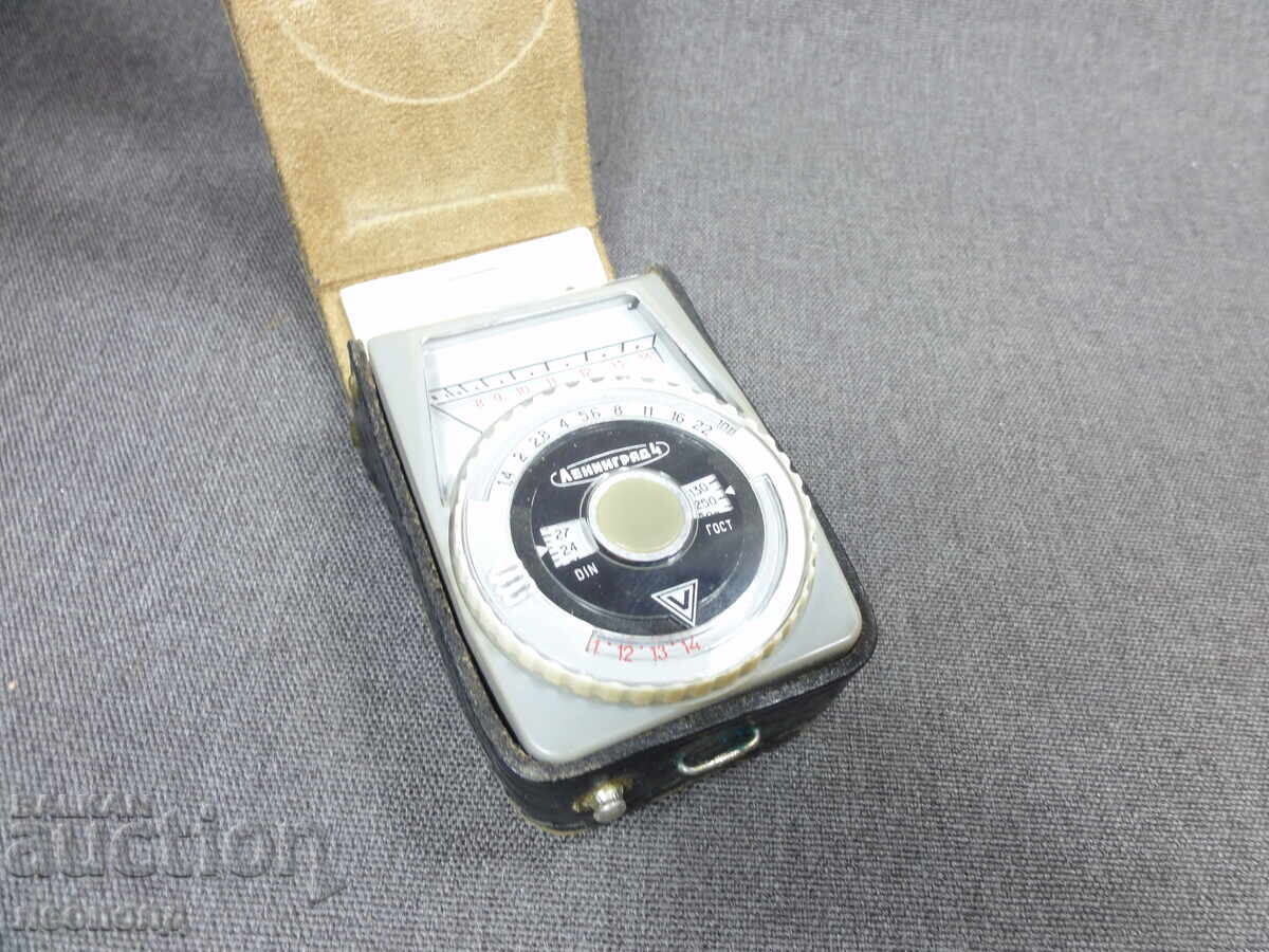 APARAT FOTO RETRO VINTAGE BZC STAR FOTOMETRU LENINGRAD 4 cu preț € 6.51 | 12.73 BGN APARAT FOTO RETRO VINTAGE BZC STAR FOTOMETRU LENINGRAD 4 cu preț € 6.51 | 12.73 BGN
