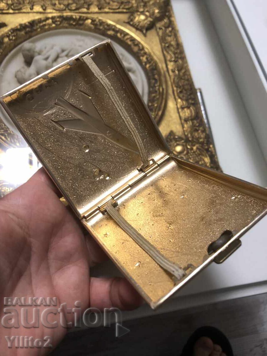 Παράδοση Σοβιετικό ταμπακιέρα