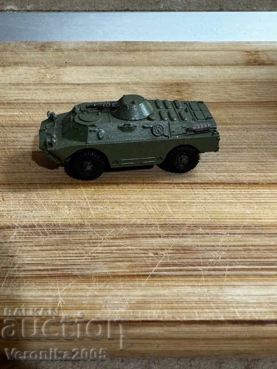 Delivery of 1:87 BRDM-2 model tank HO scale for model railway