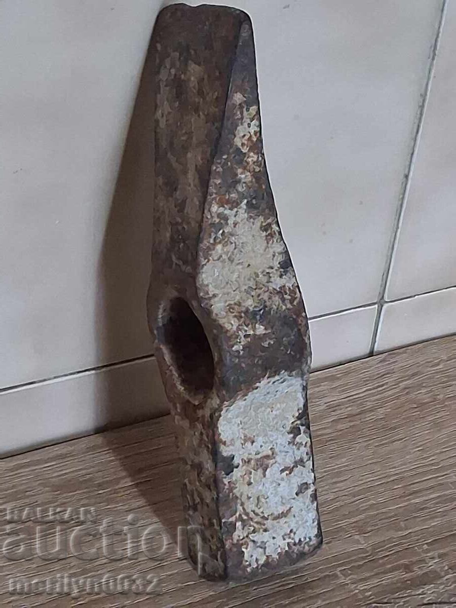 Ciocan de tâmplar, unealtă de zidar, primitiv cu preț € 17.83 | 34.87 BGN Ciocan de tâmplar, unealtă de zidar, primitiv cu preț € 17.83 | 34.87 BGN