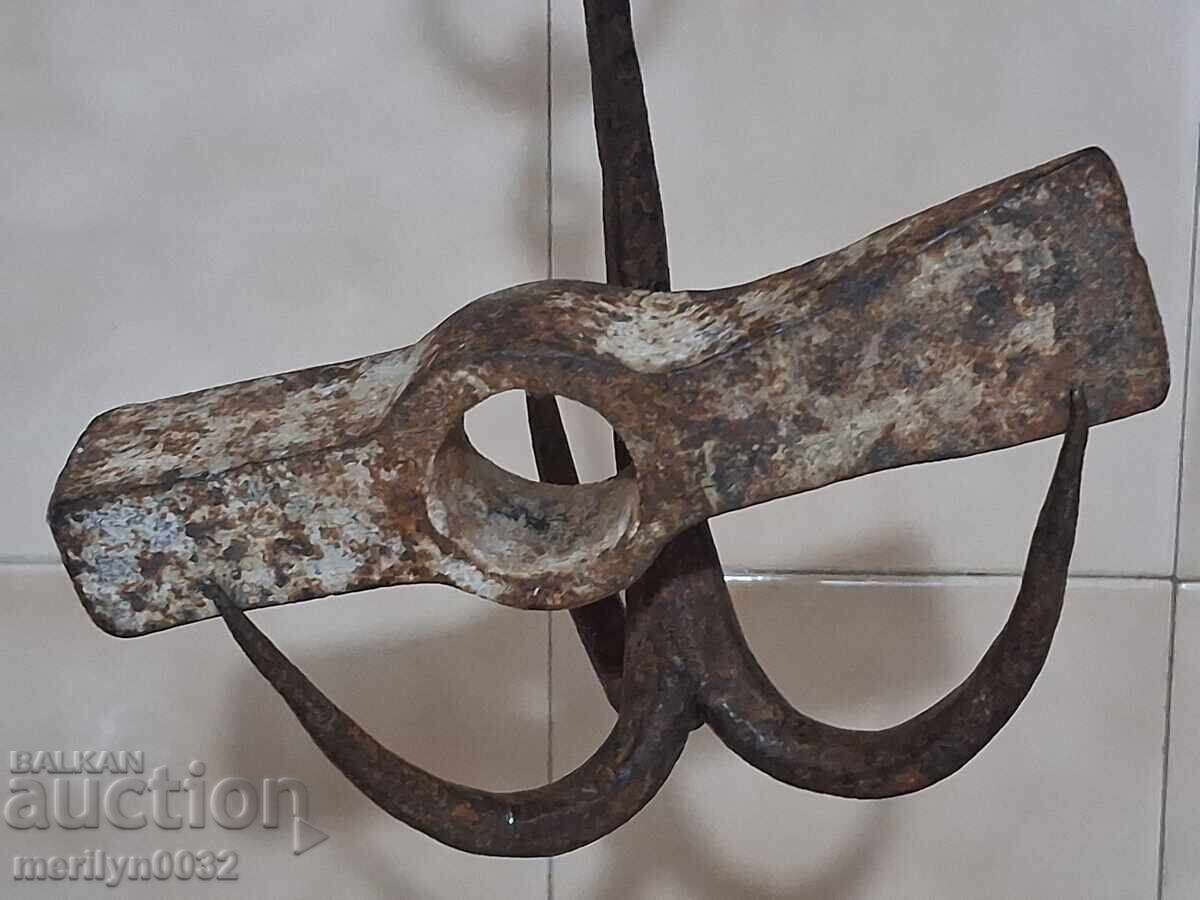 Licitație Ciocan de tâmplar, unealtă de zidar, primitiv Licitație Ciocan de tâmplar, unealtă de zidar, primitiv