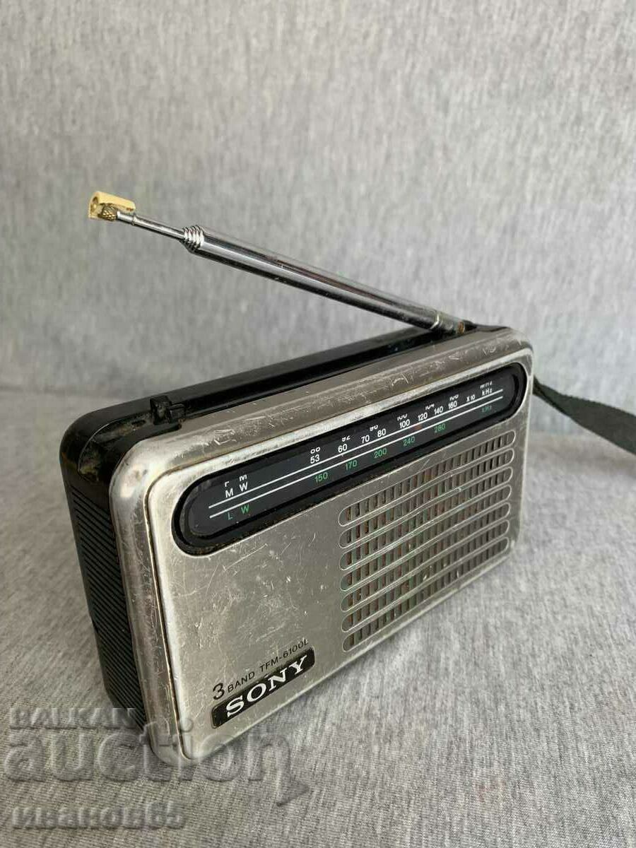 Livrarea radio Sony TFM 6100L