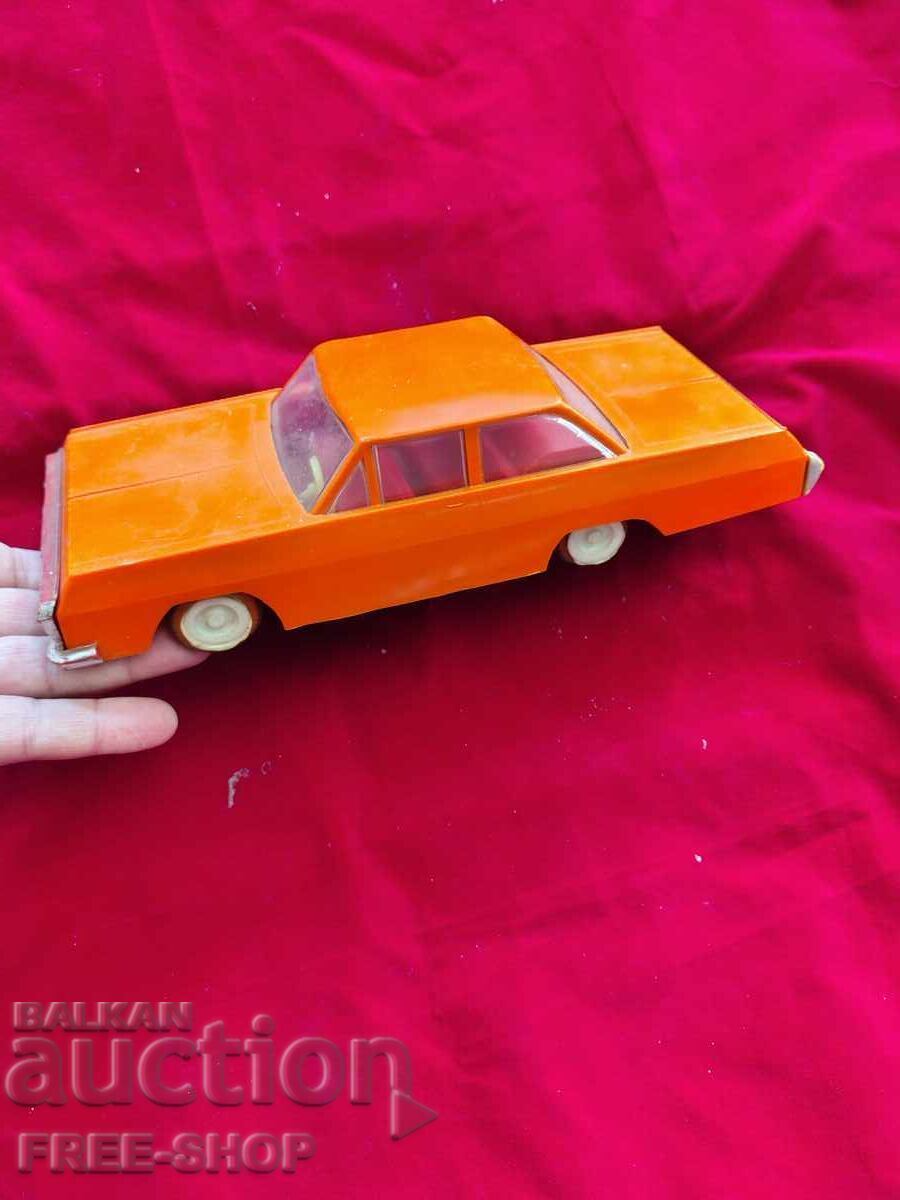 O jucărie veche cu preț € 29.99 | 58.66 BGN