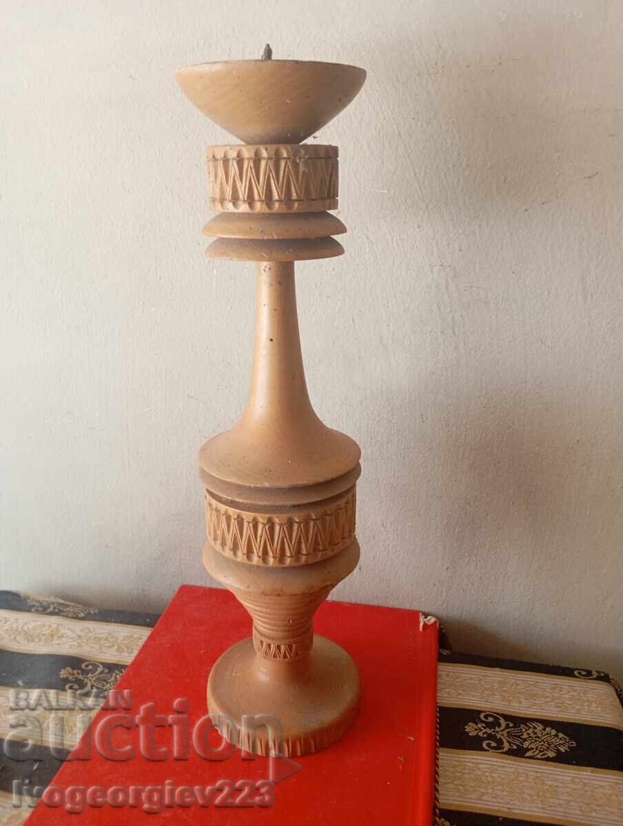 Sfeșnic vintage din lemn