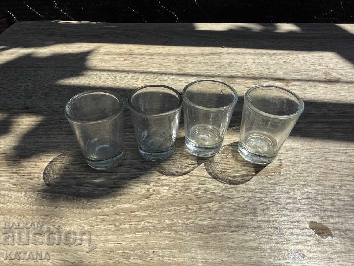 Veselă, set de masă, pahare